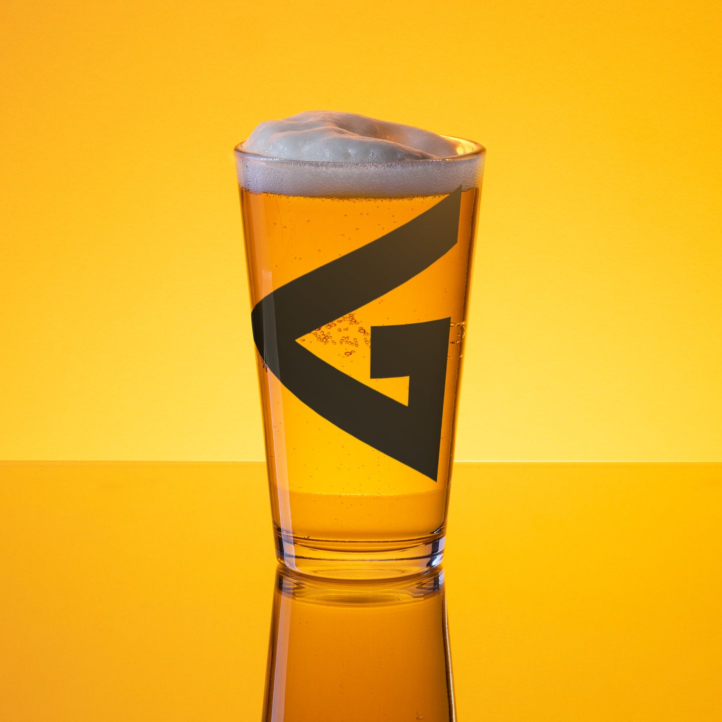 Shaker pint glass